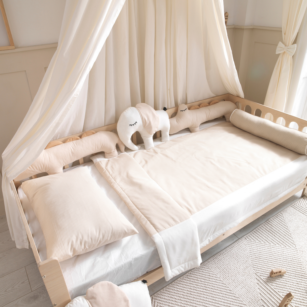 White Montessori Bedding Canopy and Sleep Set