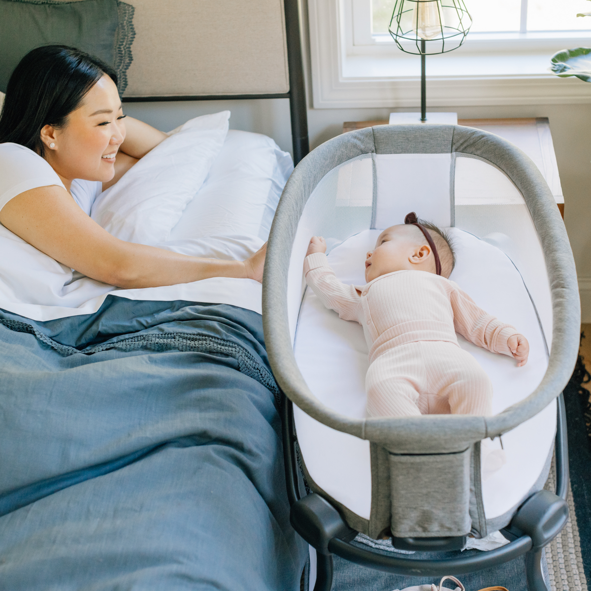 Berceau bébé avec support et grand panier – Gris - Le Coin Bébé
